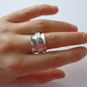 Wide rotating ring 925 silver with mistletoe play ring floral leaf wreath - spinning ring, ring size 56.5, gift for her, unique piece