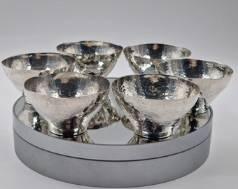 Set of 6 "finger bowls", dessert bowls or ice cream sundaes