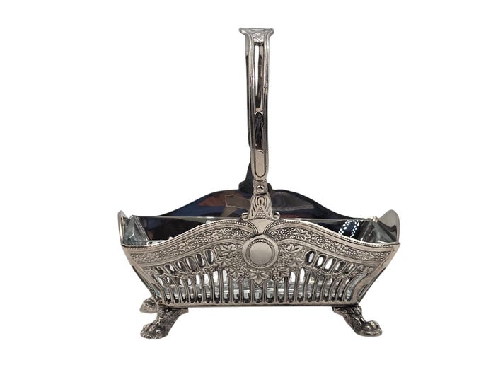 Openwork metal dish with glass inner container