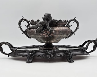 Centerpiece, 19th Century, Jardinière on mirror plateau, marked