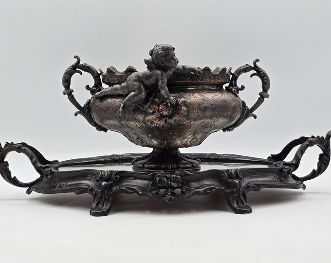 Centerpiece, 19th Century, Jardinière on mirror plateau, marked