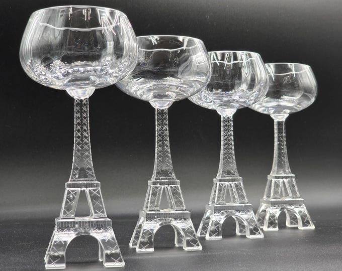Set of 4 crystal Champagne glasses / Wine glasses in the shape of the Parisian Eiffel Tower
