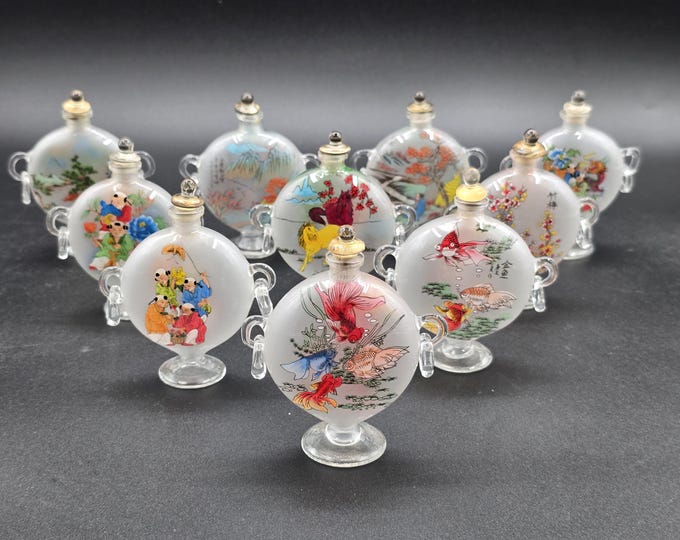 Set of 10 handmade Chinese perfume bottles (snuff bottles)