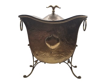 Art & Crafts, 19th-century wood bin (coal scuttle) marked Henry Loveridge and Co.