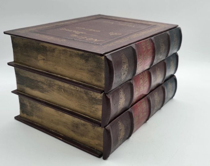 Secret storage box with 3 drawers in the shape of books, Notre Dame de Paris