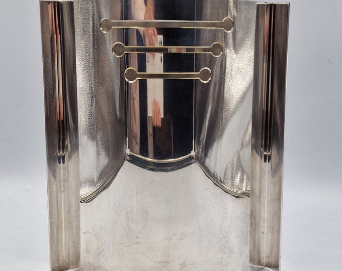 Unique gorgeous large Italian handmade design vase, marked "Mesa Italy" called "Homage to Nanni Valentini"