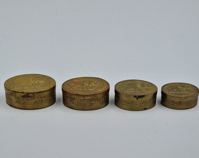 Set of 4 interlocking boxes