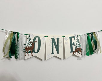 Guirnalda de cumpleaños de ciervo del bosque – Decoración de fiesta de copos de nieve invernales para el primer cumpleaños