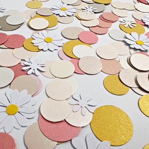 200 stuks. TWEE Groovy Confetti - Daisy Confetti Groovy Onestock One Groovy Baby Confetti Peace Love Hippie Baby 60's 70's Verjaardag Bloemenkind