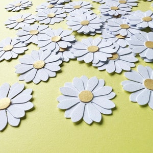 Daisy Confetti - Margaridas de Camada Dupla. Um, Dois Groovy Peace Love Party Hippie Baby 60's 70's Primeiro Aniversário Bebê Menina Smiley Flower Child