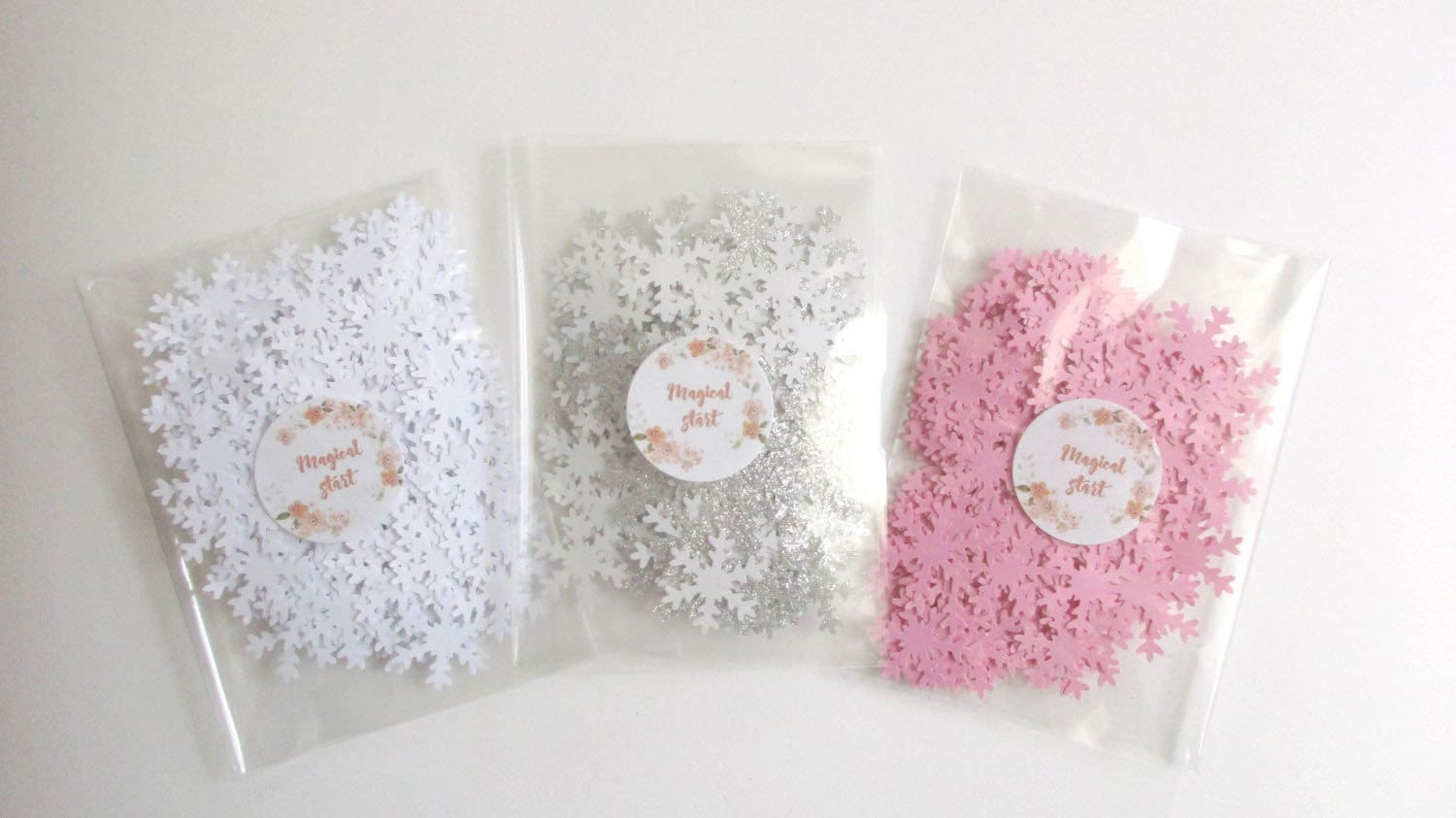 Schneeflocken-Konfetti Set – 1200 Stück, Rosa-weiß-silber, 1,5 & 2 Cm, Aus Polyester, Für Weihnachtsdeko, Tischdekoration Und Basteln