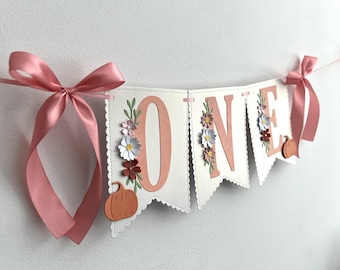 Pumpkin ONE Highchair Banner, Fall 1st Birthday Girl Wildflower Garland