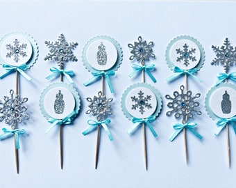 Décorations pour baby shower au pays des merveilles d'hiver - décorations pour cupcakes flocon de neige scintillant. Fête prénatale des filles au pays des merveilles d'hiver. Fête prénatale hiver garçon