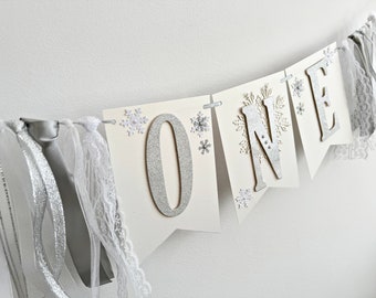 Winter Onederland Highchair Banner - Neutral Snowflake First Birthday ONE Banner. Winter 1st Birthday Party Decorations Snowflake ONE Banner