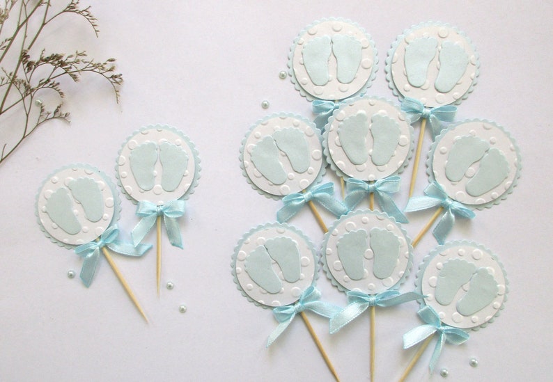 Junge Babyparty Cupcake Toppers. Baby Füße Cupcake Toppers. Zahl Cupcake Toppers. Brief Cupcake Toppers. Blaue Babyparty Junge Party Decor Bild 3