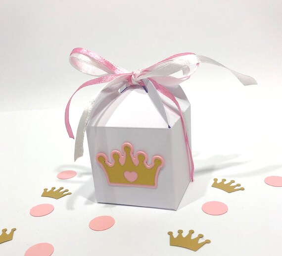 tiara favors