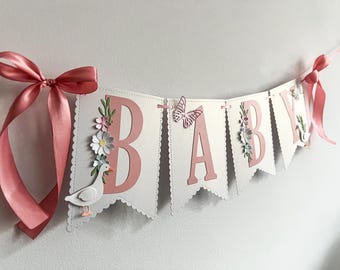 Guirnalda para baby shower de Silly Goose - Nombre personalizado. Coquette Bows and Wildflowers.