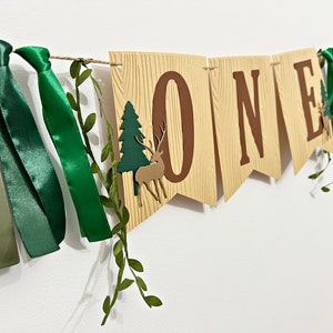 Banner per seggiolone Woodland One - Decorazioni per il primo compleanno del bambino - Cartello di compleanno con cervo della foresta Banner per seggiolone per il primo compleanno a tema foresta