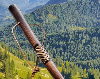 Vanaf 35 euro: Jachtsnijwerk Peter wandelstok hout Inca 98-170 cm Inclusief 15 karakters