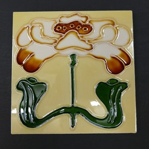 6.0003.00 Art Nouveau tile with traditional motif / motif tile JCB HANDMADE **
