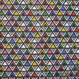 11,00 EUR/meter cotton fabric retro small triangles colorful Gummy woven fabric 100% cotton