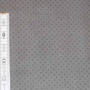 9,80 EUR/m Baumwollstoff Pünktchen Polka dots dunkelgrau auf grau 1mm Webware 100% Baumwolle Bild 4