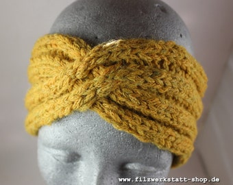 Cozy hand-knitted headband