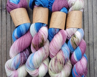 HANDDYED Sockengarn "Hortensien" handgefärbte Unikate!