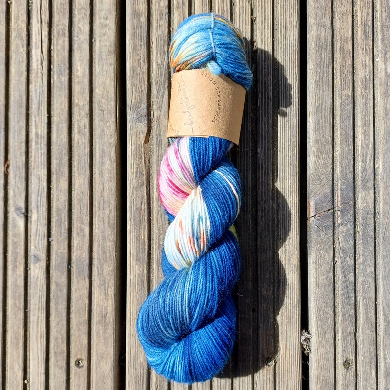 HANDDYED Sockengarn Jeansliebe handgefärbte Unikate Bild 2