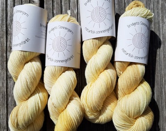 Hand-dyed merino yarn "Grandma's Dahlias" naturally solar-dyed!