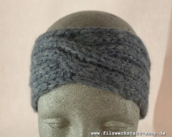 Cozy hand-knitted headband