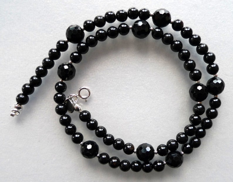Black Tourmaline Sch\u00f6rl Gemstones Necklace Necklace