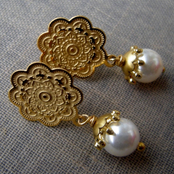 Ohrstecker Oriental Perlen weiß mit gold