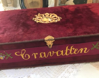 Boîte en tissu Art Nouveau velours boudoir brocante