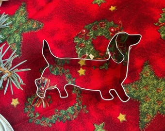 Dachshund cookie cutter for baking treats