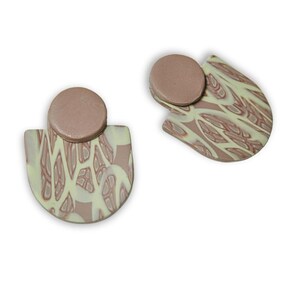 Eos earrings, polymer clay, dangling earrings, handmade earrings, gift for her. Pistachio green and beige