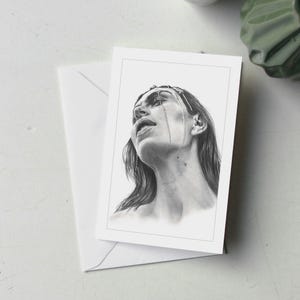 57HU009 - Tarjeta de felicitación de una niña soñando despierta