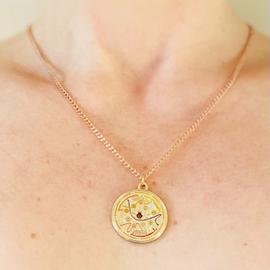 Gold Wisdom Tree pendant necklace imagem 3