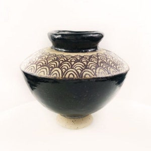 Vase stoneware glazed hand painted image 1