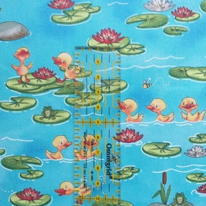 Patchwork Stoff Baumwolle Panel Stoffbild Beistoff Ente Frosch Wasser blau grün Bild 2