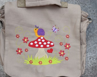 Kindergarten bag / backpack "Mushroom and snail"