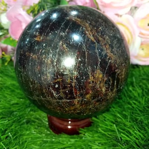 Amazing Large 85 MM Almandine Red Garnet Stone Crystal Spirit Rock Sphere Ball Orb 1460 Gram