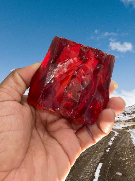 希少なバイカラーアンダラクリスタル：ライトモノアトミック原石（421