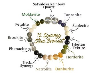 Pulsera de piedra SYNERGY de doce brookitas, danburitas, herderitas, moldavitas, natrolitas, petalitas, fenakitas, satyaloka, escolecitas, tanzanitas y tectitas.