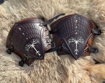 Gondor Classic Ranger Leather Bracers - Handcrafted - Perfect for Larp, Cosplay, Cinema and Theatre