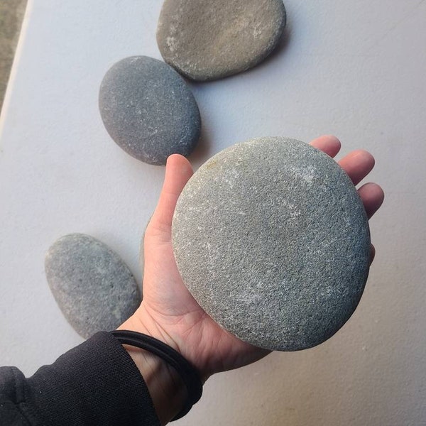 Extra large 20 flat rocks, 4 inchs to 5 inches flat medium rocks, cairn stones, PNW, wedding stone, beach rocks, mother nature,ooak,rock