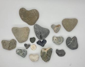 14 Heart stones, natural heart shape stones, stones flat stones, heart rocks, diy crafts with rocks, craft stones, hearts, pebble hearts