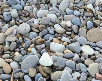 100 grey/brown flat rocks, 2 inchs to 3 inches flat medium rocks, cairn stones, PNW, wedding stone, beach rocks, mother nature,ooak,rock