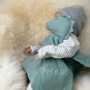 Schnuffeldino Baby personalisiert – Schmusetuch mit Namen – Dino Kuscheltuch Baby – Geschenk zur Geburt – Bio Schnuffeltuch