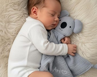 Peluche personalizado de koala para bebé – Peluche con nombre – Paño de peluche gris para bebé – Regalo para un recién nacido (niña o niño)
